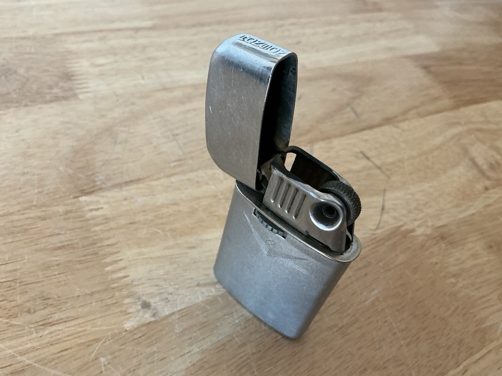 Vtg Ronson Varaflame Lighter Un Tested