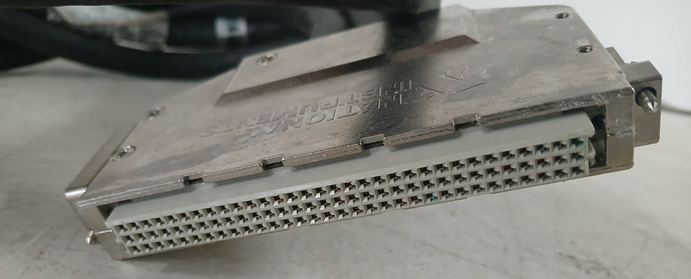 National Instruments 183228C 01 Cable Laboratory Equipment