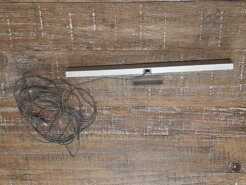 Nintendo Wii White Console System RVL-001 1 Controller & Cords *Tested & Working