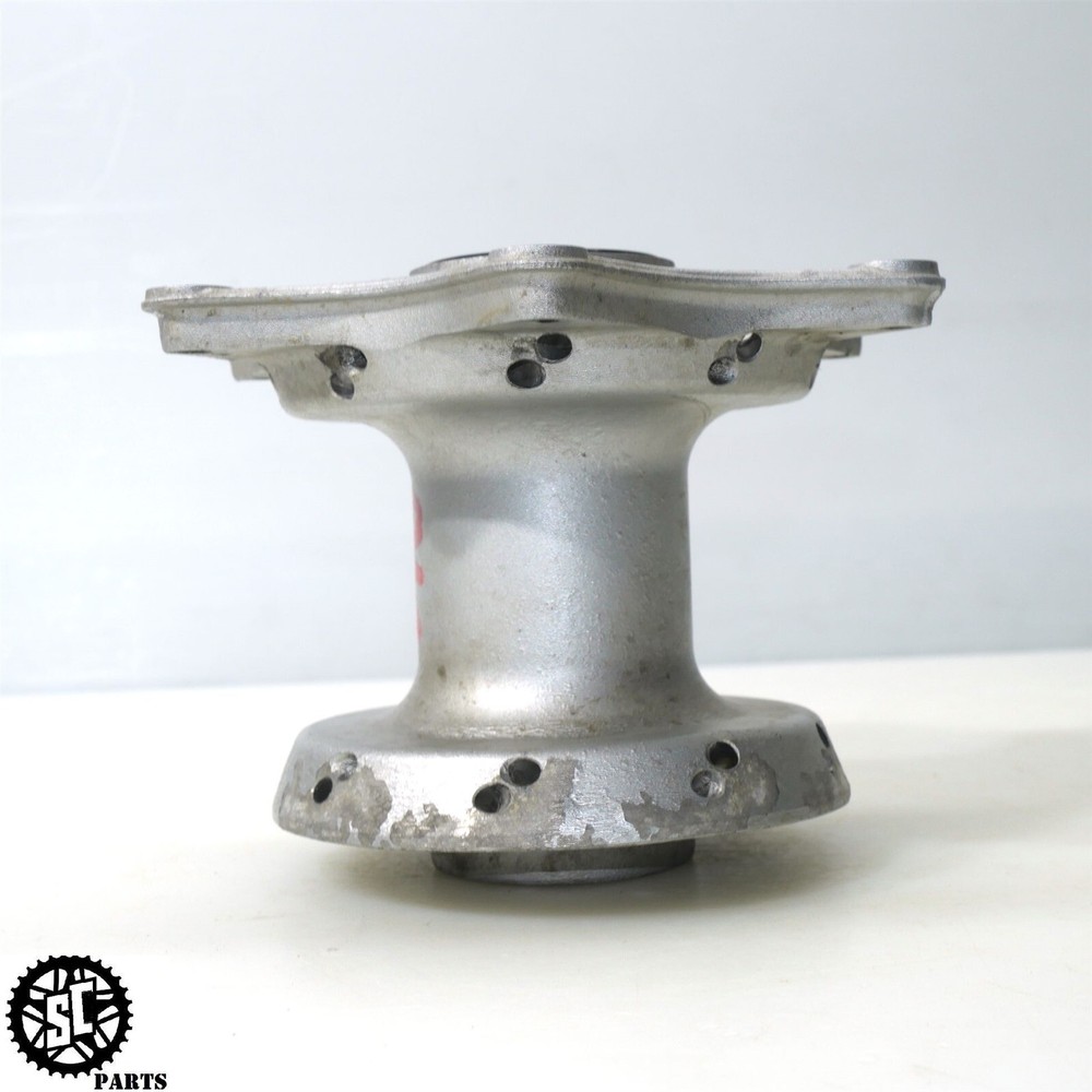 14-18 KTM 690 ENDURO R FRONT WHEEL HUB