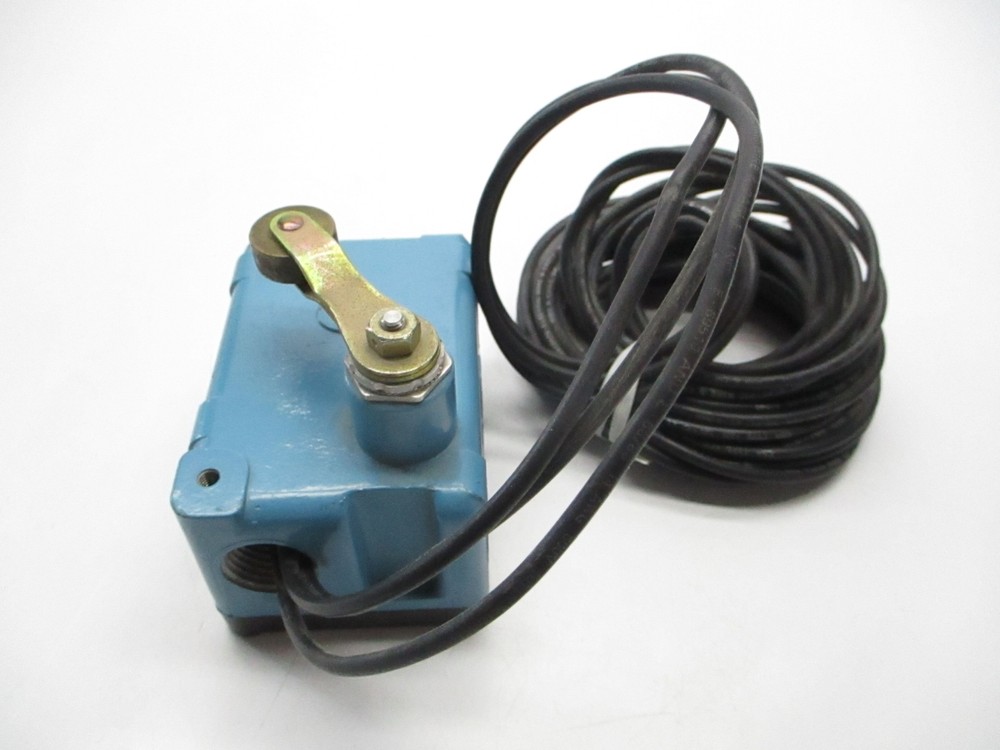 MICRO SWITCH EXH-AR33 LIMIT SWITCH NSNP