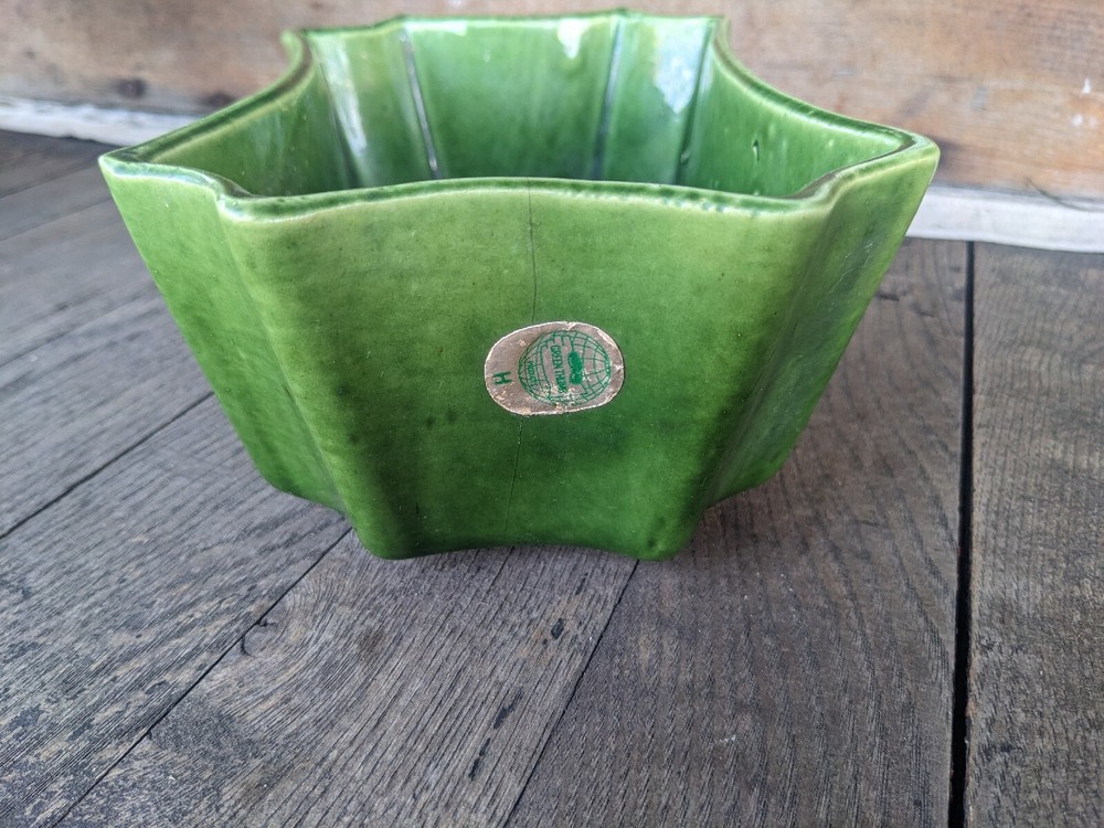 Vintage UPCO Solid Green Rectangular Planter #592