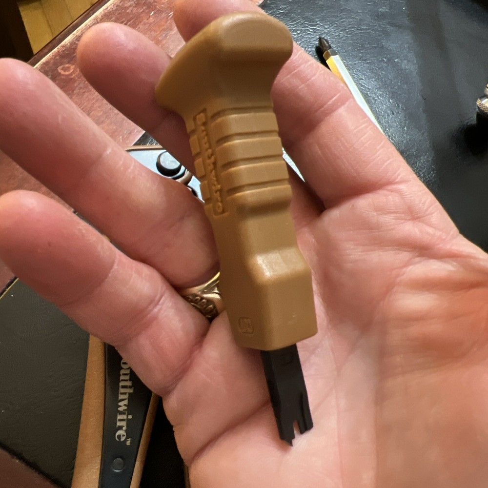 Southwire Network Tool Kit for Terminating Data Cable KIT-TP1 NEW Plus Extras!