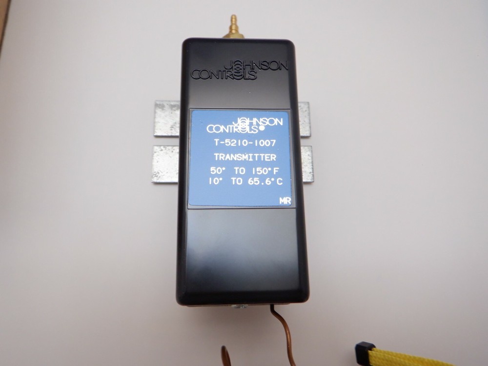 Johnson Controls T-5210-1007 Temperature Transmitter new