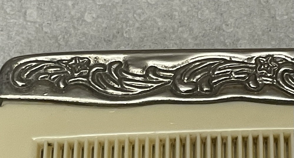 VINTAGE CELLULOID/ SILVERPLATE COMB - EXCELLENT CONDITION