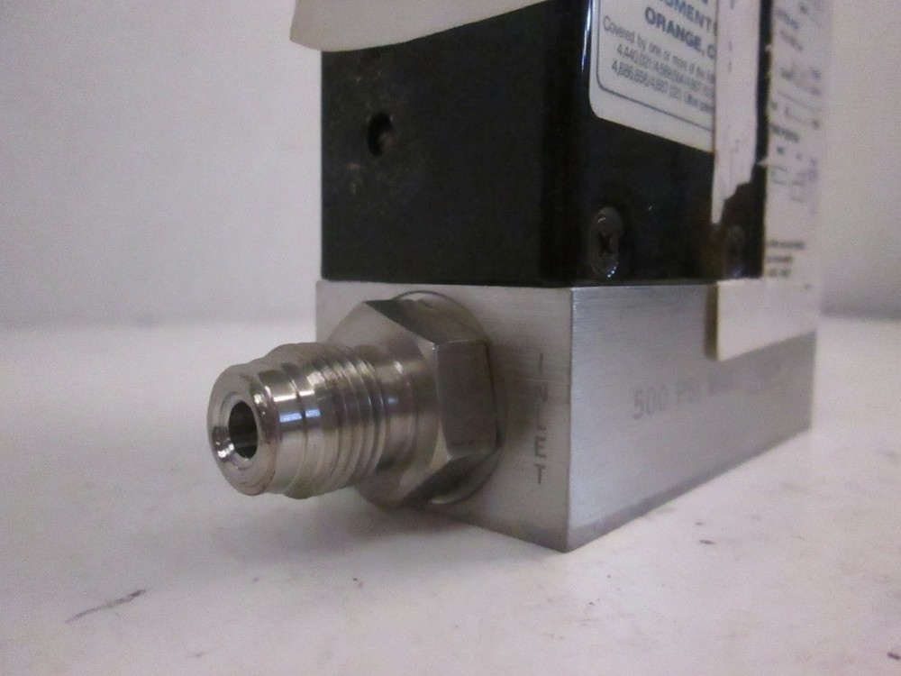Unit UFC-1100A Mass Flow Controller MFC, O2, 500 SCCM