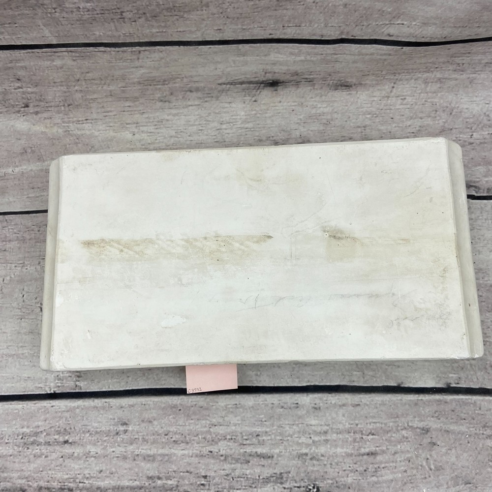 Ubranded Ceramic Slip Casting Mold Square Frame Figurine #G-401