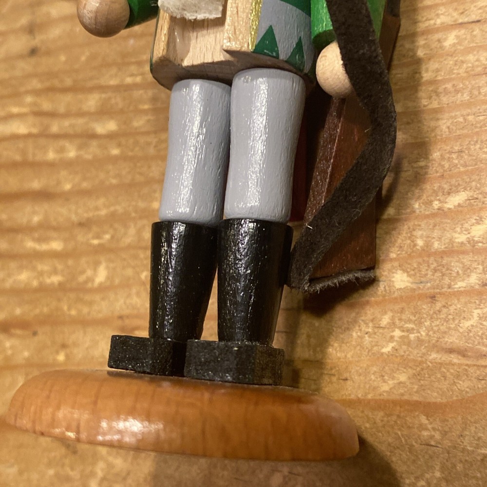 Steinbach Nutcracker MINI 5 Inch Hunter With Rifle & Box Germany EUC