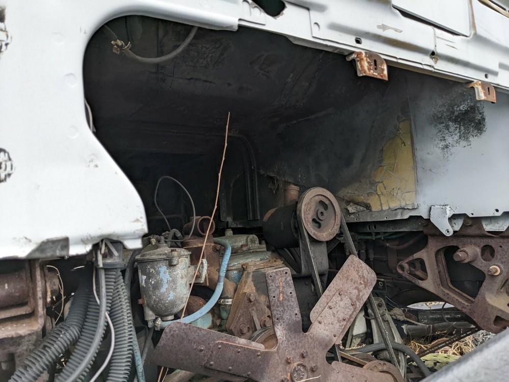 1981 Ford CL9000 Cabover Cab over Cab w/ sleeper