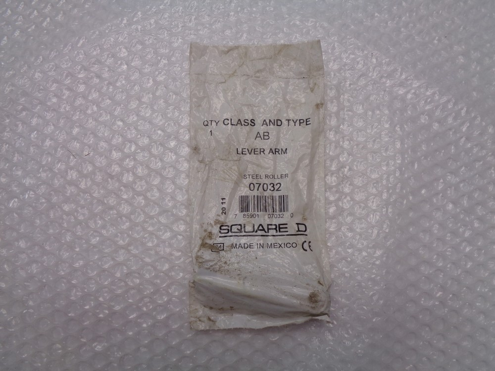 SQUARE D 07032 AB LEVER ARM NSMP