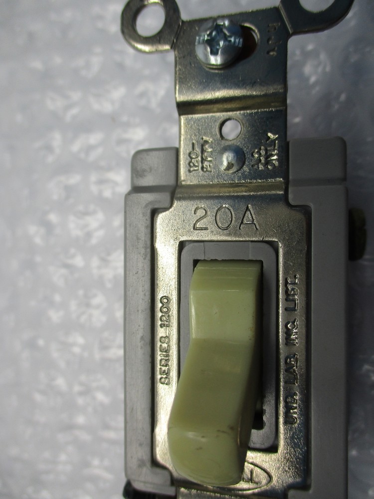 HUBBELL W-S-896 LIGHT SWITCH NSNP