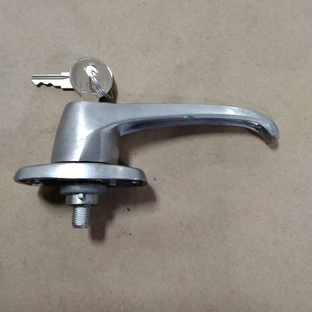 Locking Handle With Keys A79