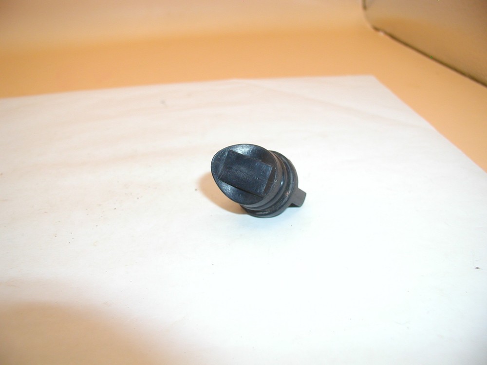 Kingman Spyder Compact Paintball Gun - Plug