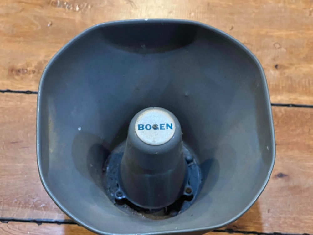 Bogen Communications SPT-15 Speaker w/Variable Tap/Mounting Bracket