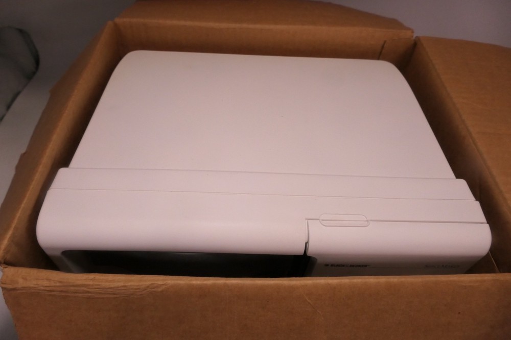 BLACK+DECKER Spacemaker ODC325R Under-Cabinet 12-Cup Programmable Coffee Maker