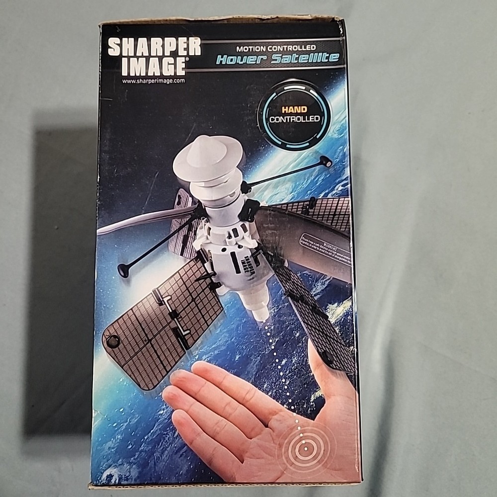 Sharper Image Motion Controlled Hover Satellite/ Energy Reaction Device NEW