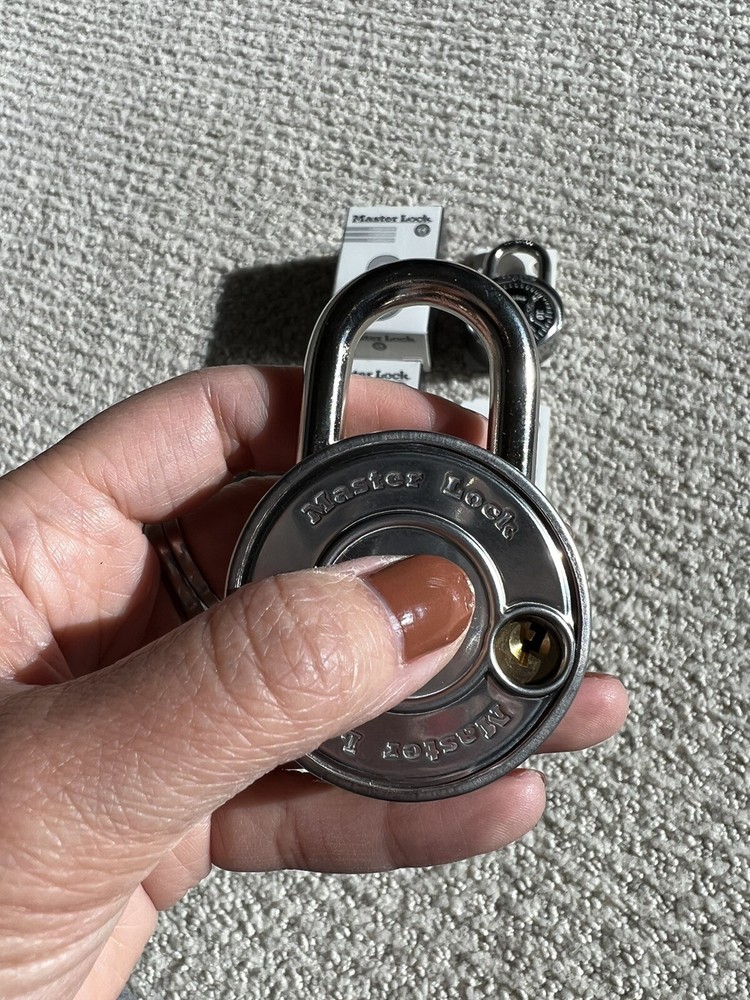 Master Lock 🔐Combination Padlocks NIB