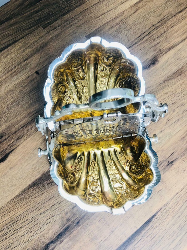Victorian style Silver Plated Shell Folding Biscuit Box (used-no returns)