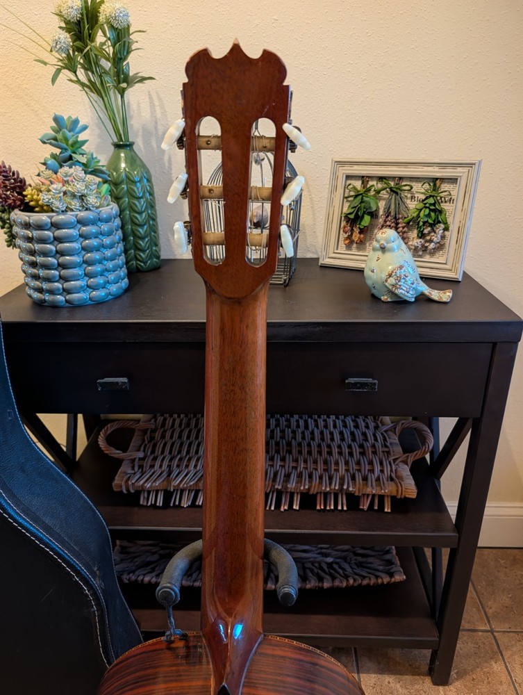 Hernandis Grade 2 Classical Guitar