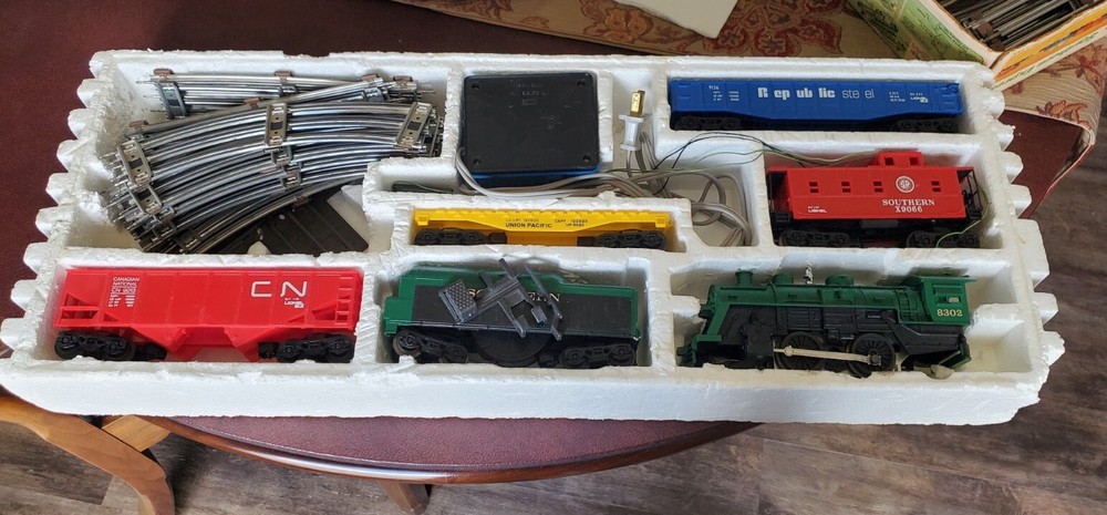 1973 Lionel Train Set ,still In Box Xtra Track