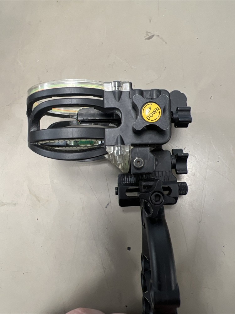 Trophy ridge React 5 Pin Bow Sight! Free Shipping!