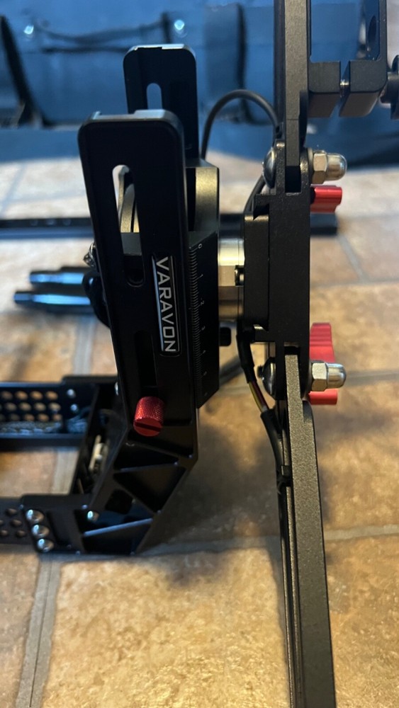 Varavon BirdyCam 2 Motorized 3 axis stabilizer Gimbal Steady