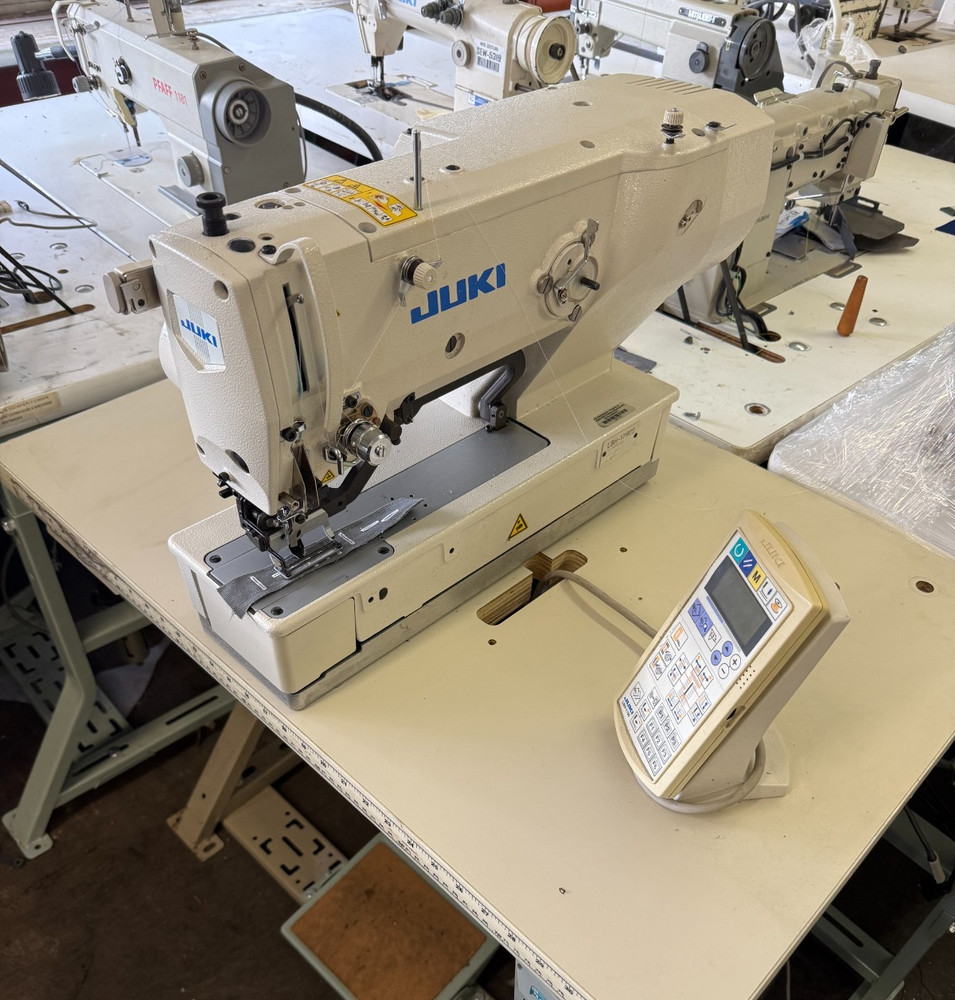 JUKI LBH-1790S - ELECTRONIC BUTTONHOLE MACHINE - LOCKSTITCH WITH 31 PATTERNS