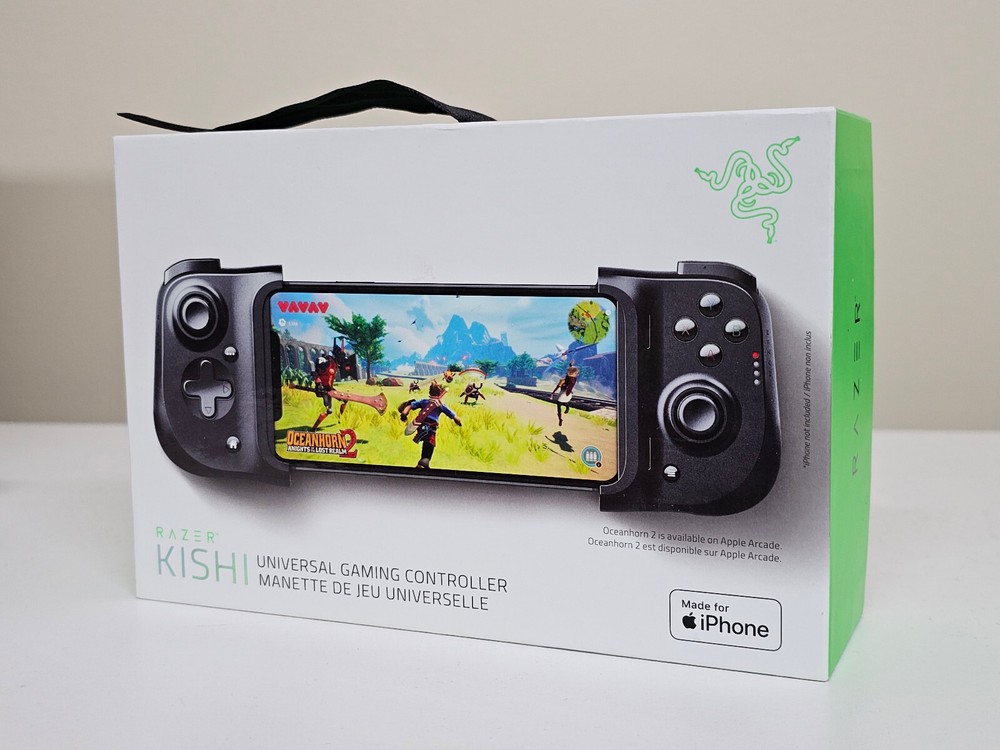 Razer Kishi - Universal Gaming Controller for iPhone - Black - Open-Box
