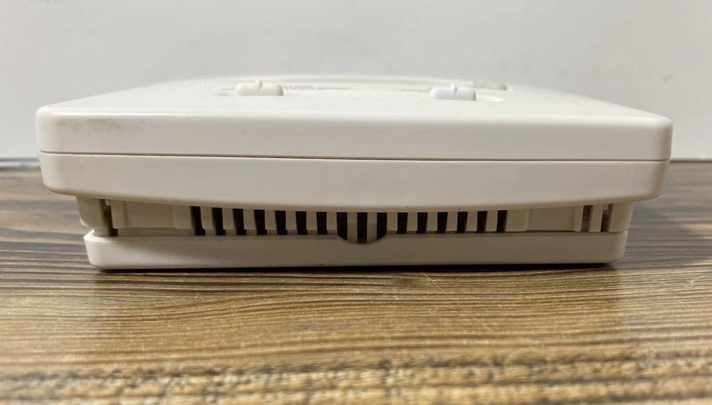 Braeburn 1220NC Digital Non-Programmable Thermostat - White