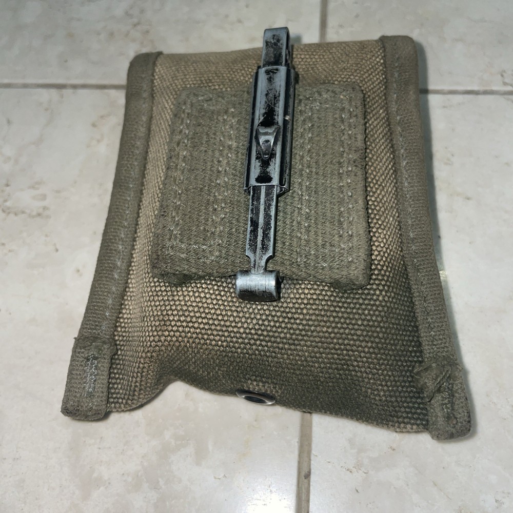 US COMPASS Jay Bee 9-66 WITH POUCH