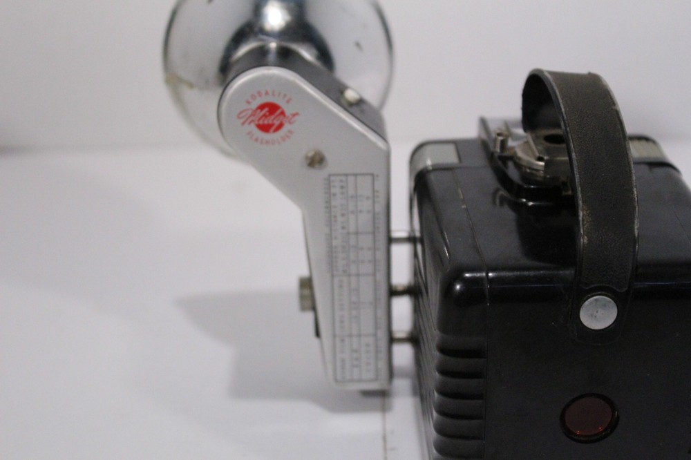 Kodak Brownie Hawkeye Camera Flash Model w/flash attachment - UNTESTED