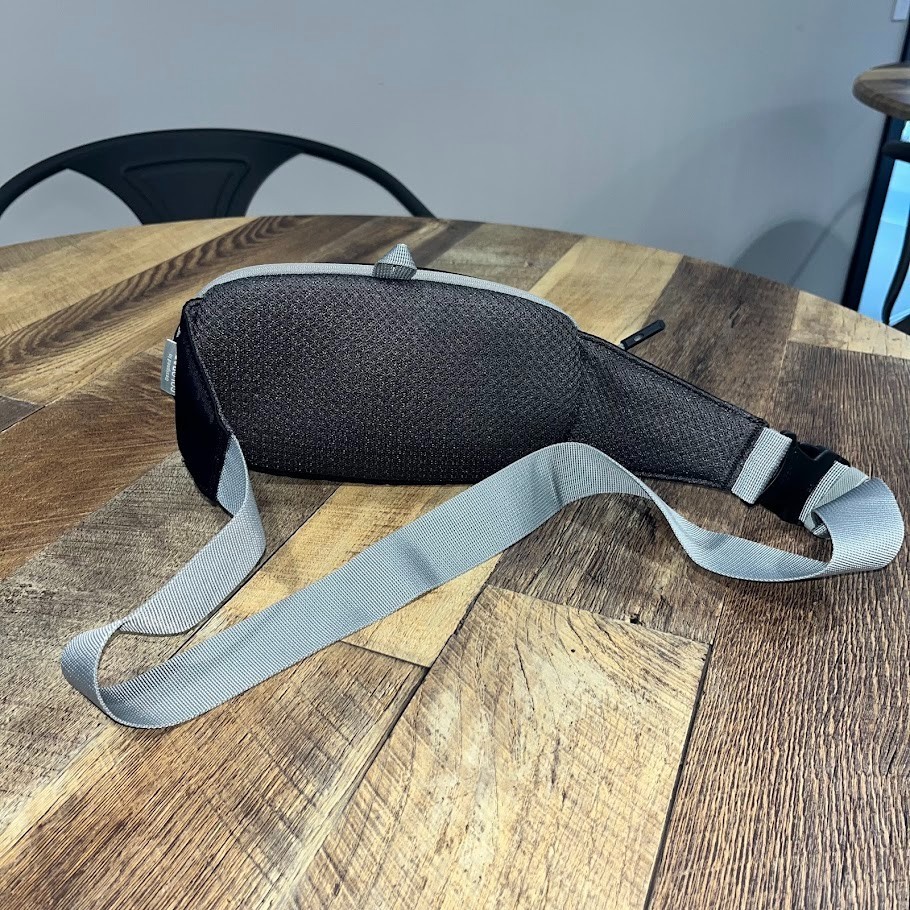 Mountainsmith Vibe Lumbar Pack- Used