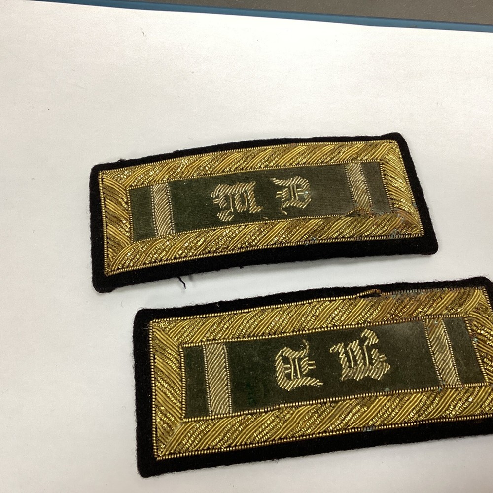 German officer’s shoulder braids? Monograms