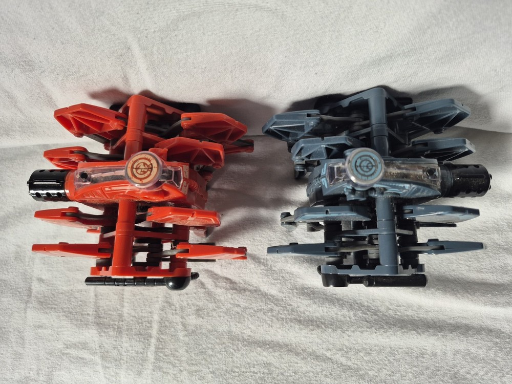 2 Hexbug Battle Ground Tarantula Bot Only red and grey