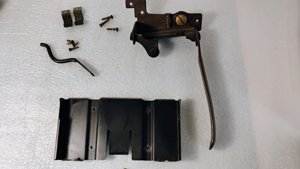 Singer #40 Sewing machine cabinet replacement Knee Bar and Controller Bracket