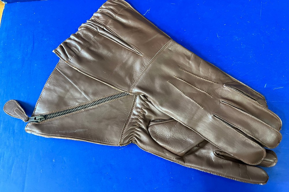 ROYAL AIR FORCE 1941 PATTERN SLANT ZIP FLYING GAUNTLETS -LARGE