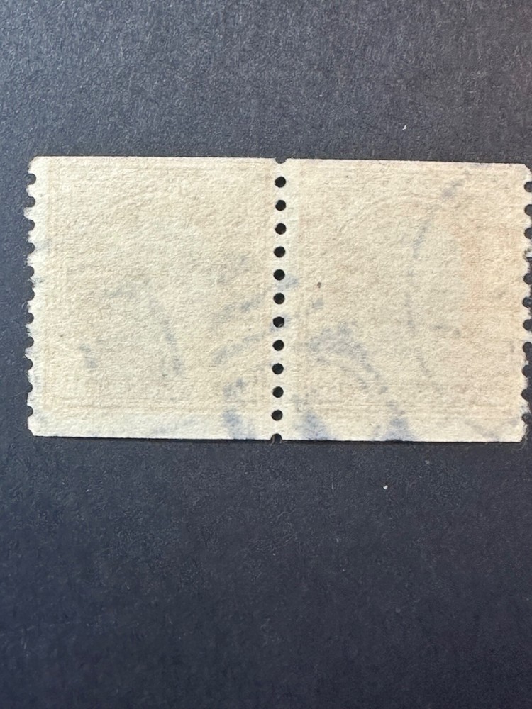 Scott # 497 pair 2024 Scott Catalogue Value $ 57.50