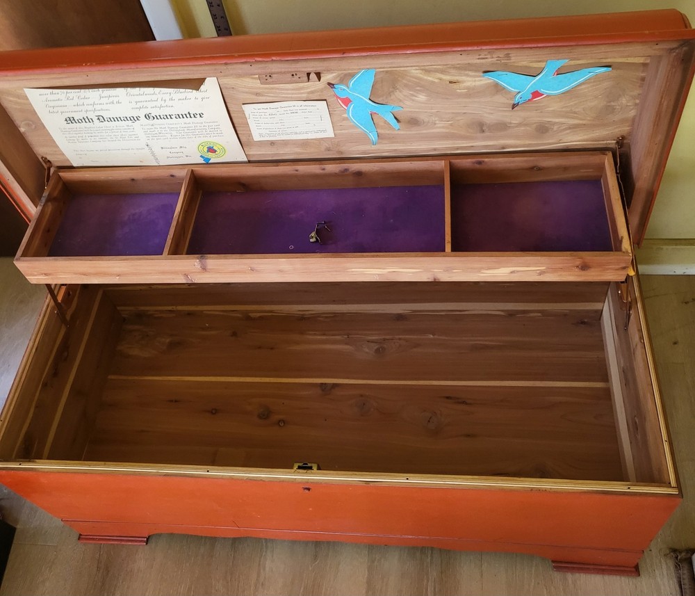 Bluebird Cedar Chest Brown Solid Wood Rectangular Storage Chest Trunk Hinged Lid