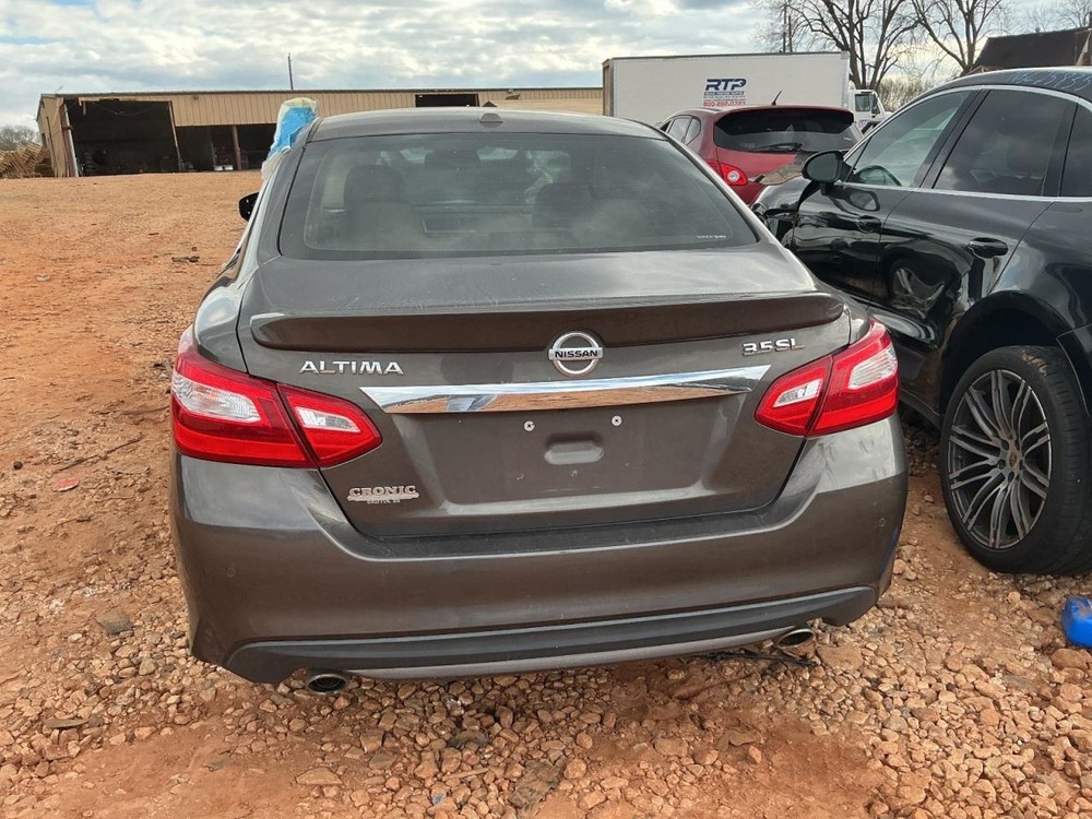 ALTIMA 2017 Glove Box 4910237