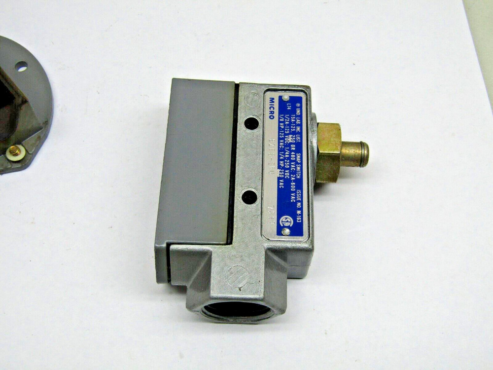 Micro Switch BZE6-2RQ Compact Switch Limit Switch with Alt Base