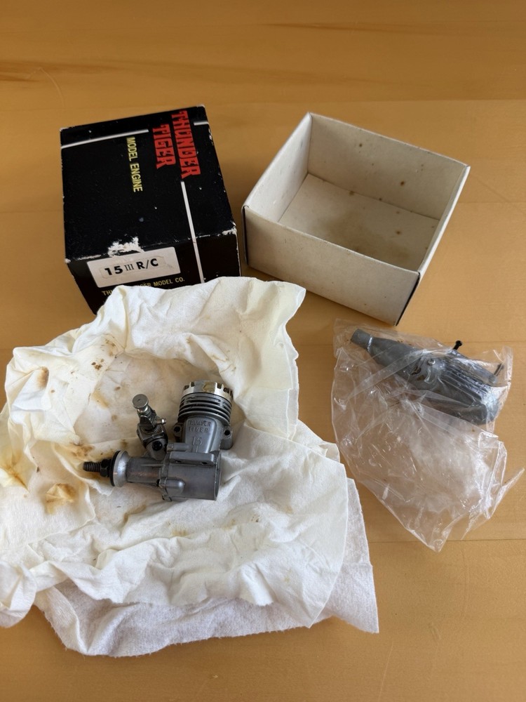 Thunder Tiger 15 III R/C Engine w/Box