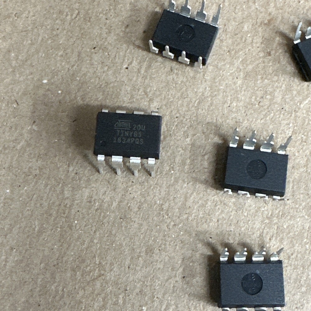 (10) ATTINY85-20PU Microchip Microcontroller IC MCU MicroChips