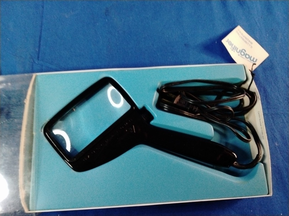 Bausch & Lomb Illuminated 81-3I-86 Rectangular Magnifying Glass Light Tested