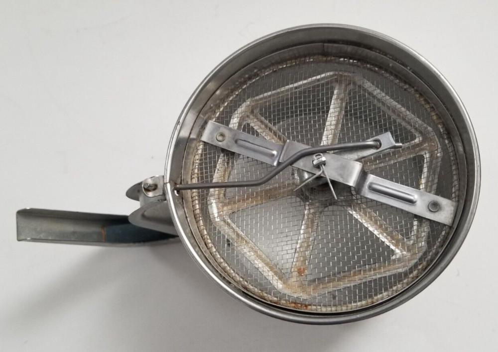 Vintage Bromco Squeeze Sifter - USA Made