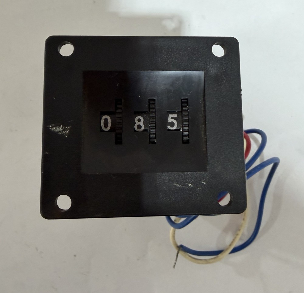 REDINGTON P2-1063 COUNTER￼