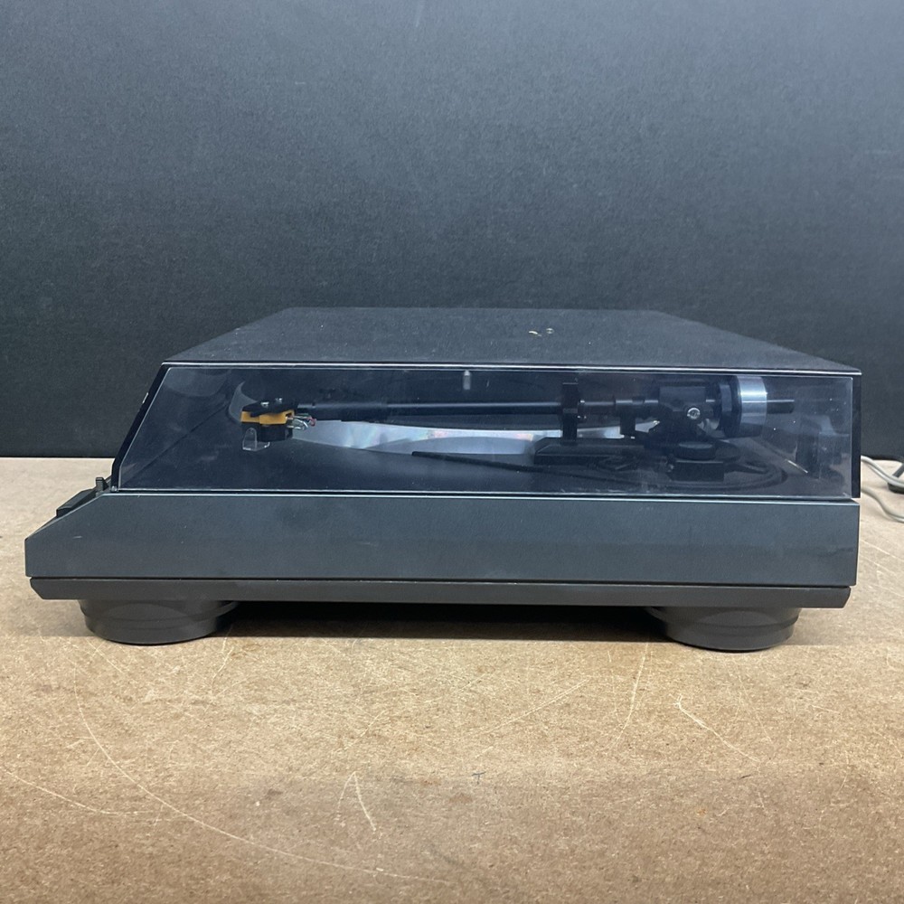 ONKYO Auto Return Turntable System Model CP-1026A - Untested