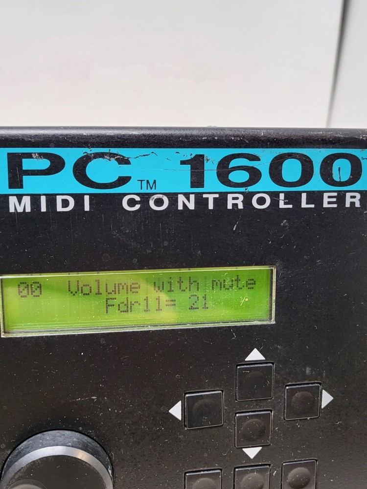 Peavey PC1600 MIDI Control Surface Powers On Error Message Tested READ PARTS
