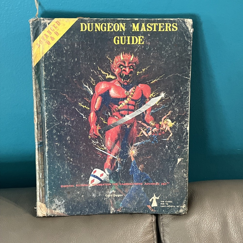 Advanced Dungeons & Dragons Dungeon Masters Guide TSR 1st Ed May 1979 232 Pages