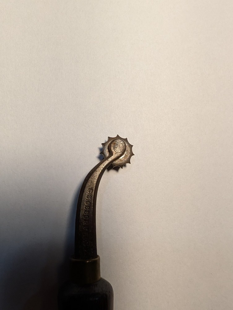 Stiching Wheel Ref. 423