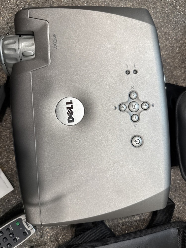 Dell 2300MP Projector With remote & Carrying Case Tested